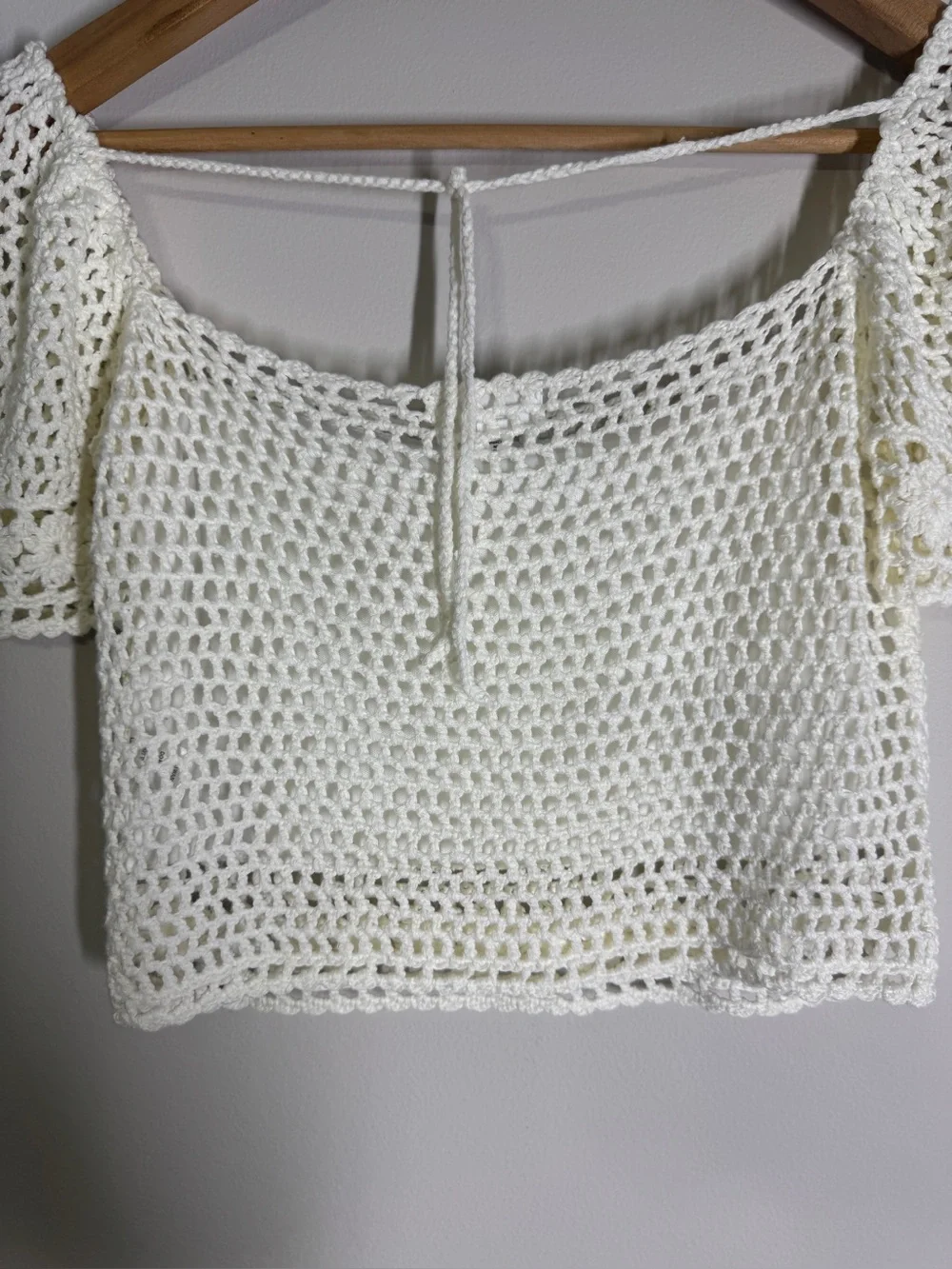 Revolve Superdown Imani Crochet Crop Top Off-White Knit Short Sleeve Sz. S - Picture 6 of 8